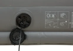 Luftmadrass med pump 150x195cm