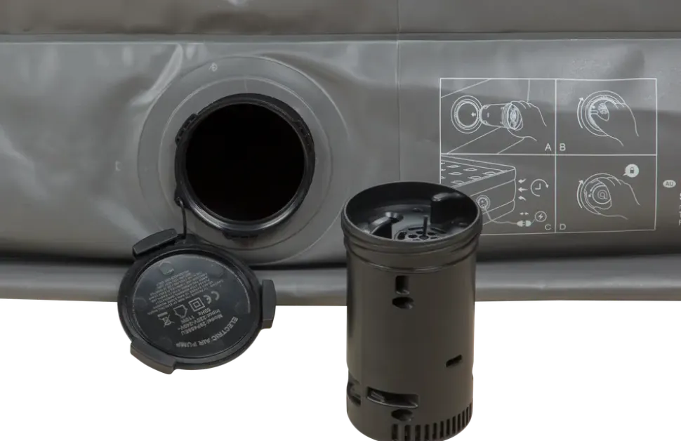 Luftmadrass med pump 150x195cm