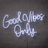 Neonskylt Good Vibes Only H. 40 x B. 61 cm