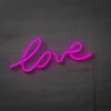 Neonskylt Love H. 18 x B. 45 cm