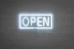 Neonskylt OPEN 6W